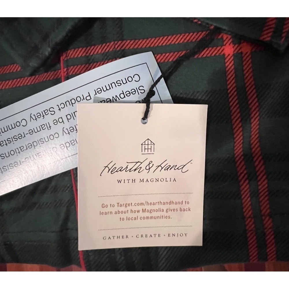 New! Hearth & Hand w/ Magnolia Kids Pajama Set Green Red Plaid - Kids Size 6 - Picture 3 of 8